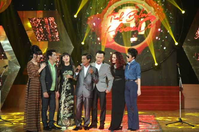 Nghệ sĩ Mạnh Thường hát ca khúc Nếu một ngày cùng các ca sĩ khác như một lời tạm biệt với khán giả của chương trình.