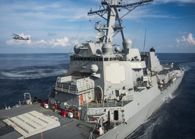 Tàu khu trục mang tên lửa dẫn đường USS Wayne E. Meyer thuộc biên chế nhóm tác chiến tàu sân bay USS Carl Vinson vẫn đang trên đường hướng về bán đảo Triều Tiên ngày 15-4- Ảnh: USPACOM