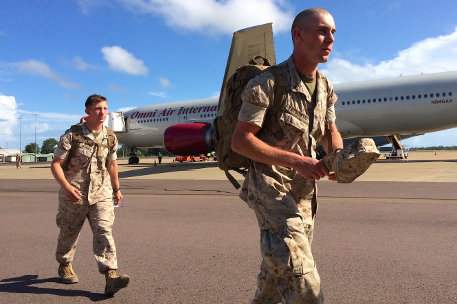 Một số binh sĩ trong lực lượng lính thủy đánh bộ Mỹ triển khai đến Darwin ở phía bắc Úc vào ngày 18-4 - Ảnh: Reuters