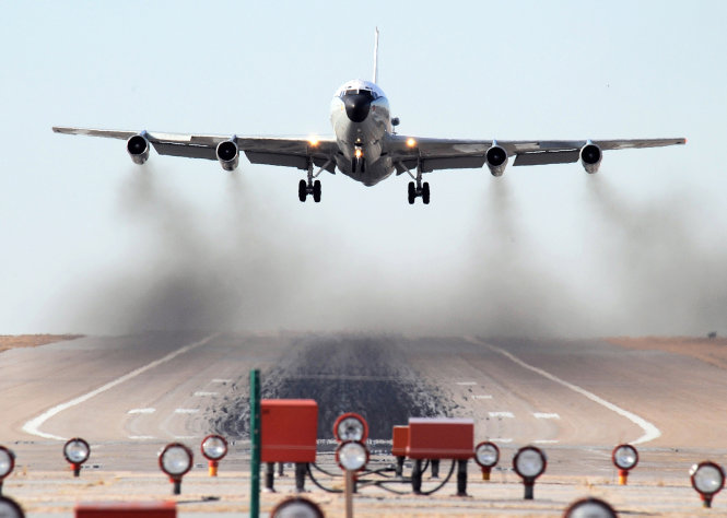 Máy bay dò tìm, phát hiện hạt nhân WC-135 Constant Phoenix của Không quân Mỹ - Ảnh: Yonhap