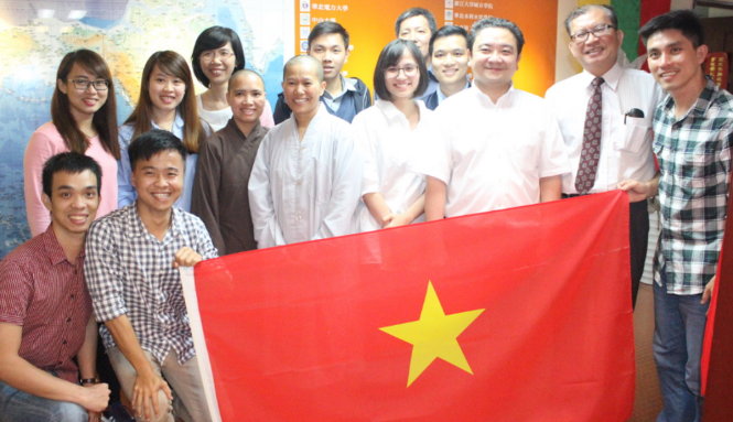 Du học sinh Việt Nam tại Trường ĐH Tế Nam Đài Loan trong một dịp có khách từ Việt Nam đến thăm trường - Ảnh: Hà Bình