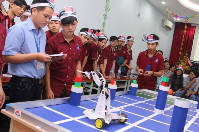 Trường ĐH Nguyễn Tất Thành không chỉ chú trọng nâng cao năng lực nghề nghiệp mà còn bổ sung các kỹ năng cần thiết cho sinh viên