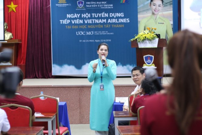 Nhà trường thường xuyên tổ chức ngày hội tuyển dụng việc làm giúp sinh viên tiếp cận gần hơn với doanh nghiệp và thị trường lao động
