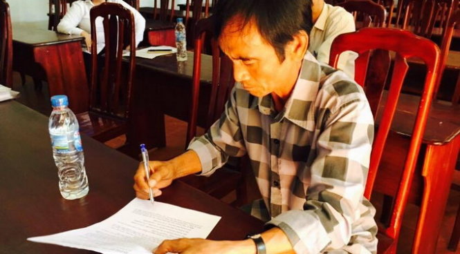 Ông Huỳnh Văn Nén đến nay vẫn đang chờ tiền bồi thường oan sai - Ảnh: NG. NAM
