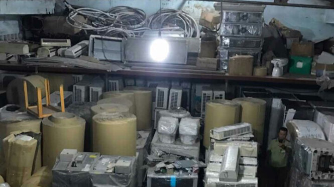 Lô hàng điện tử, điện lạnh nhập lậu bị Cục Cảnh sát Phòng chống buôn lậu và cơ quan chức năng TP.HCM phát hiện tại Q.Bình Tân, Tp.HCM - Ảnh: C74 cung cấp.