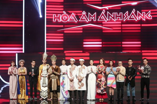 Bốn đội thi trong đêm chung kết: Yến Trang, Hương Giang, Bảo Thi và S.T.