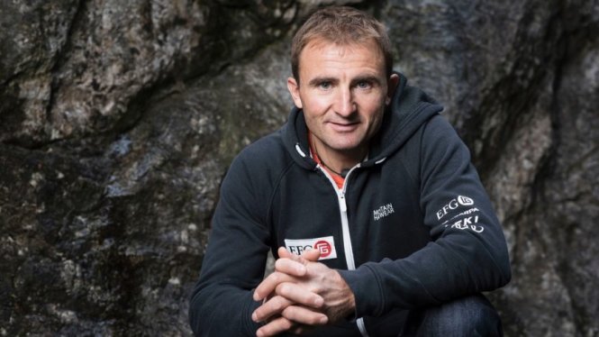 Vận động viên leo núi Ueli Steck - Ảnh: AP