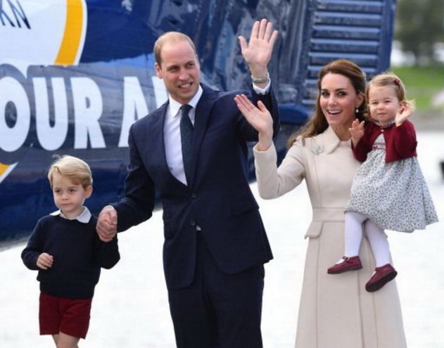 Tiểu công chúa Charlotte và gia đình trong chuyến công du Canada năm 2016   - Ảnh: Getty