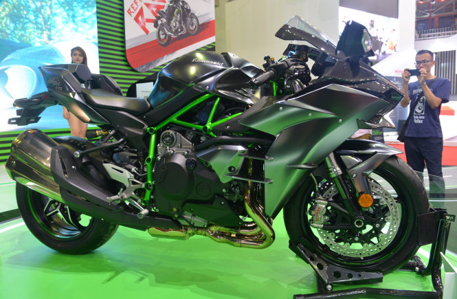 Kawasaki giới thiệu Ninja H2 bản đặc biệt, chỉ sản xuất 500 chiếc trên toàn cầu, trong đó có 5 chiếc dành cho thị trường Việt Nam.