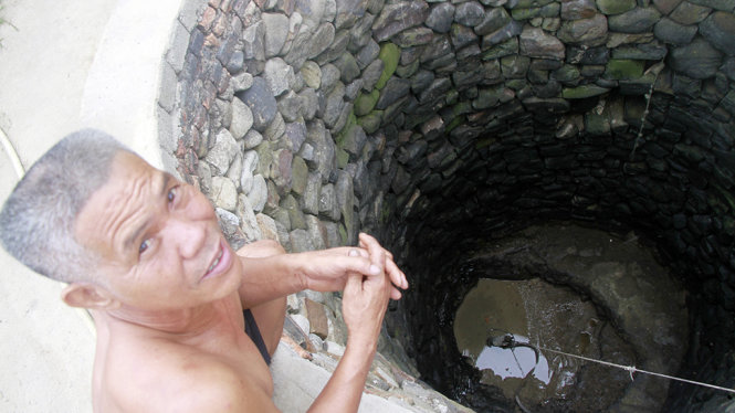 Nước giếng cạn khô trên đảo Bạch Long Vĩ - Ảnh: Đức Hiếu