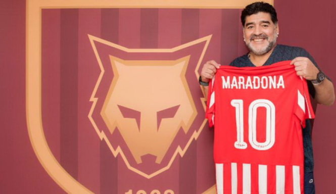 Huyền thoại Maradona trở thành HLV CLB Al-Fujairah. Ảnh: AL FUJAIRAH