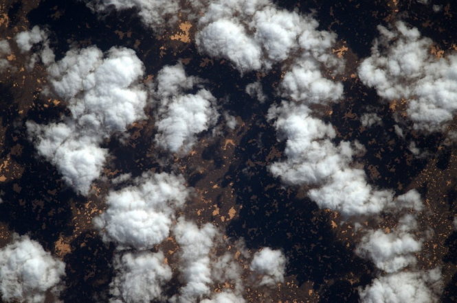 Mây phủ trên một vùng núi lửa ở Libya.