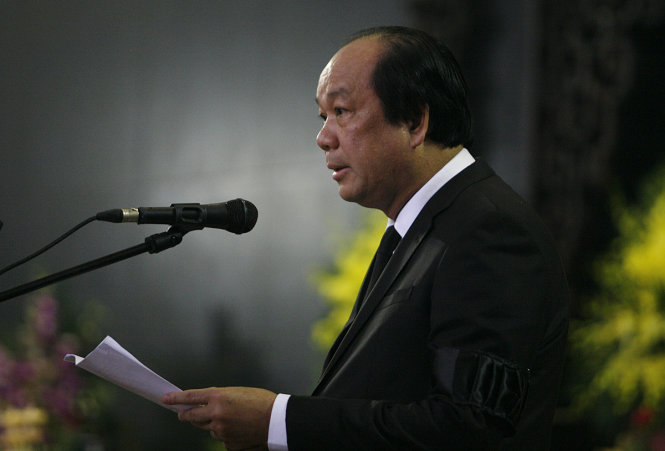 Bộ trưởng,Chủ nhiệm Văn phòng Chính phủ Mai Tiến Dũng đọc điếu văn tại lễ tang- Ảnh: NAM TRẦN