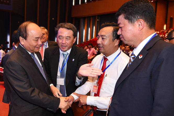 Thủ tướng Nguyễn Xuân Phúc gặp các đại biểu - Ảnh: VGP