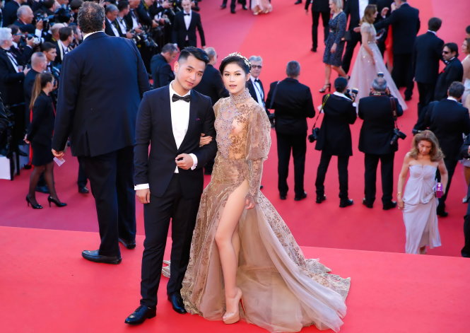 Ngọc Thanh Tâm và Phạm Hồng Phước rạng rỡ trên thảm đỏ Cannes
