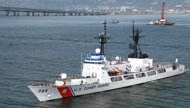 Tàu USCGC Morgenthau lớp Hamilton số hiệu 722 được chuyển giao cho Cảnh sát biển Việt Nam - Ảnh: Tuần duyên Mỹ
