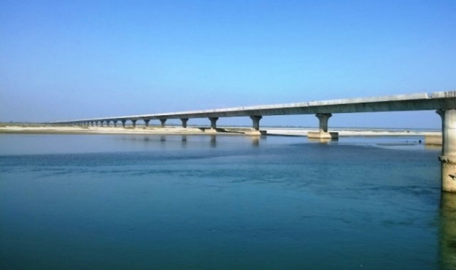 Chiếc cầu dài nhất của Ấn Độ Dhola Sadiya, bắc qua sông Brahmaputra tại bang Assam - Ảnh: India.com