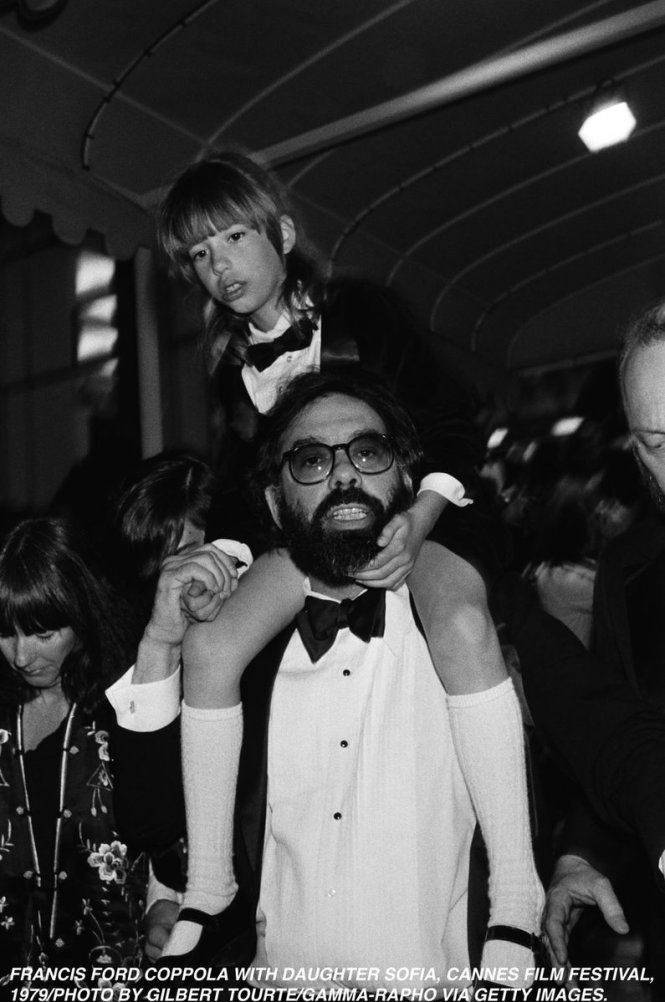 Sofia Coppola và cha mình tại LHP Cannes năm 1979 - Ảnh: Getty Images