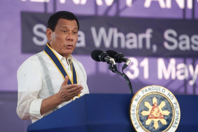 Tổng thống Philippines, Rodrigo Duterte, phát biểu tại lễ kỷ niệm 119 năm thành lập lực lượng hải quân Philippines tại thành phố Davao, miền nam Philippines ngày 31-5 - Ảnh: AP
