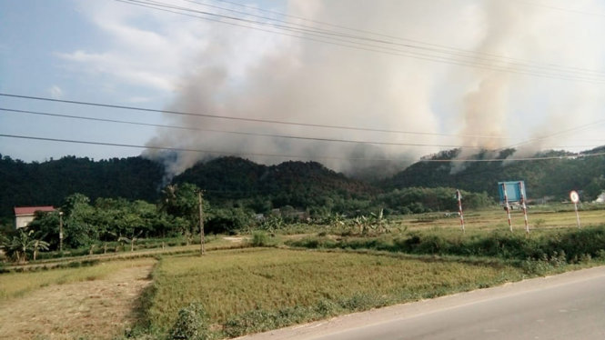 Hiện trường vụ cháy rừng ở Sóc Sơn - Ảnh: Hientam