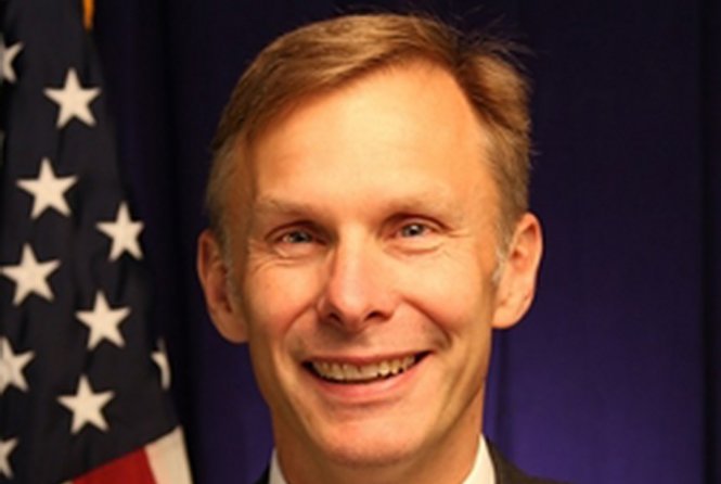 Ông David Rank, nhân vật thứ hai của Đại sứ quán Mỹ tại Trung Quốc - Ảnh: Reuters