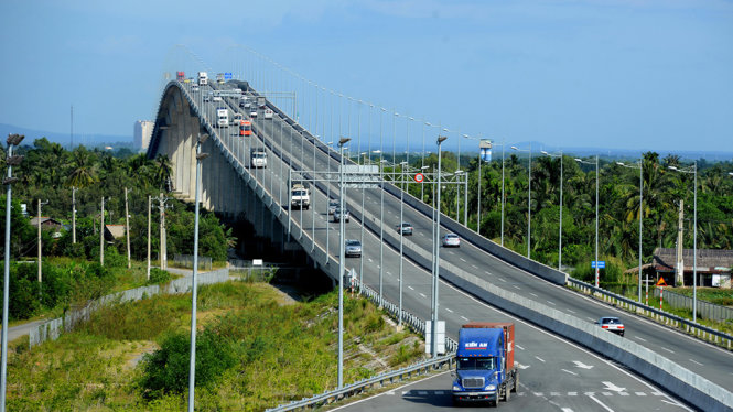 Bộ Giao thông vận tải đề nghị giữ tốc độ tối đa 100km/h trên cầu Long Thành - Ảnh: VEC