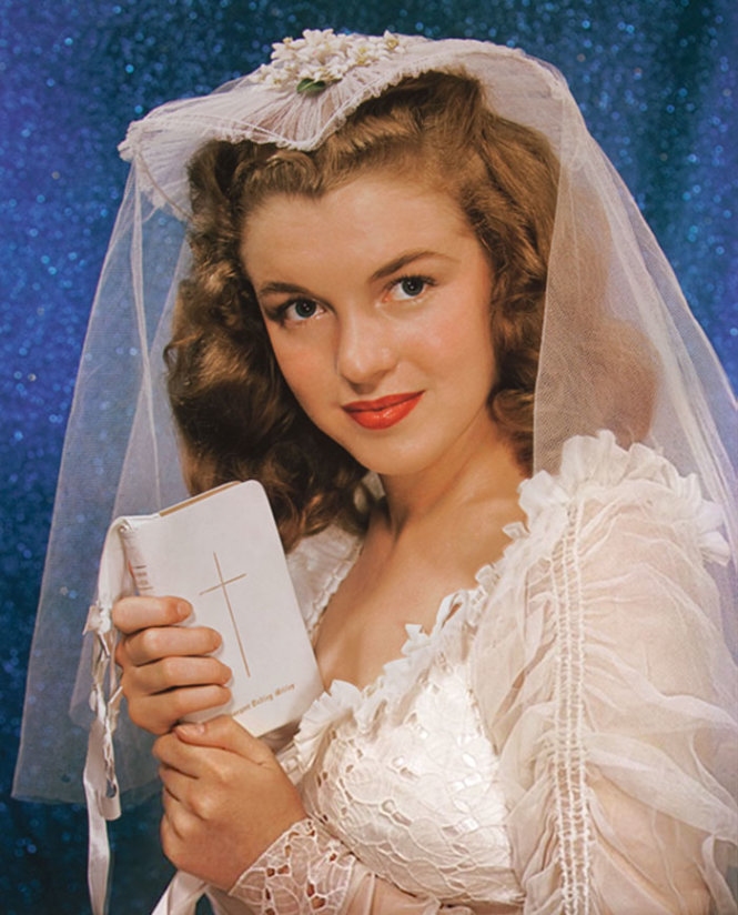 Chân dung cô dâu 16 tuổi Marilyn Monroe - Ảnh: Richard C. Miller