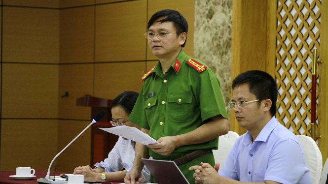 Đại tá Thái Hồng Công trao đổi với báo chí công tác phòng chống tội phạm ma túy - Ảnh: Đức Hiếu