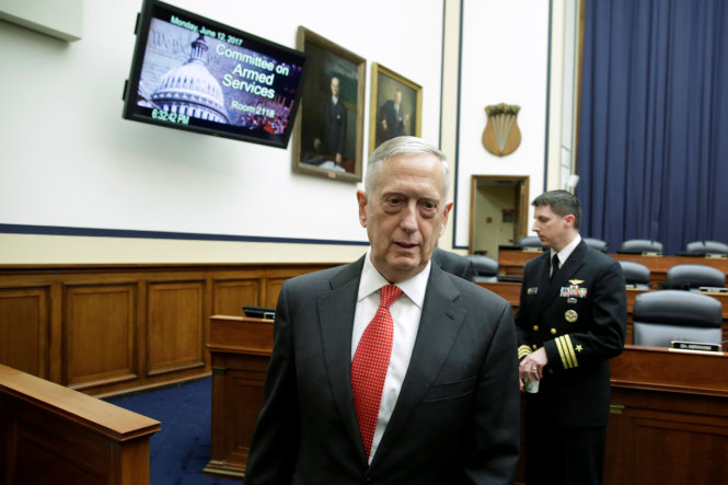 Bộ trưởng quốc phòng Mỹ James Mattis tại buổi điều trần trước Ủy ban quân vụ Hạ viện Mỹ 12-6 - Ảnh: Reuters
