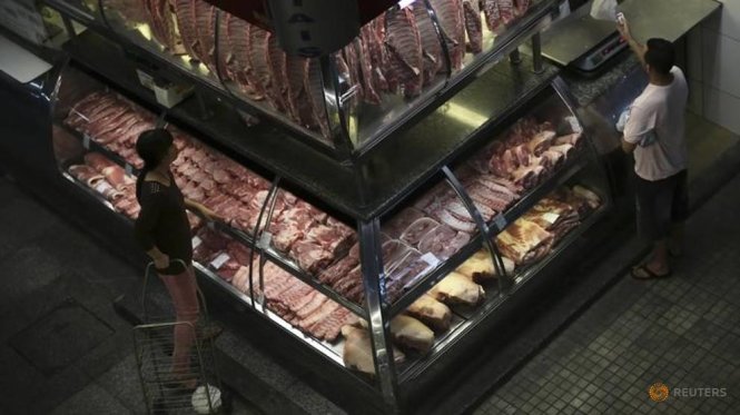 Một cửa hàng thịt tại Sao Paulo, Brazil - Ảnh: Reuters