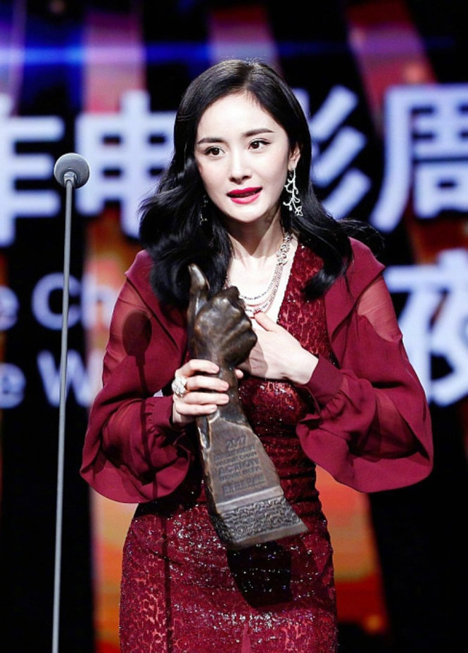 Dương Mịch lần đầu tiên đóng phim hành động Nghịch thời cứu viện, đã đoạt giải Nữ diễn viên hành động xuất sắc - Ảnh: Sina