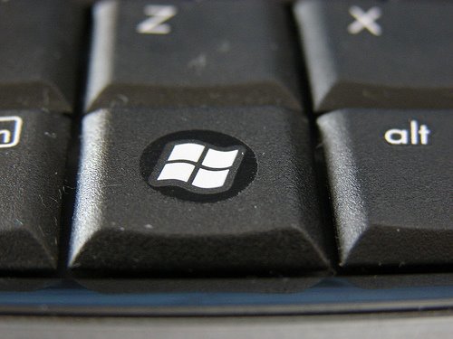 Phím Windows trên bàn phím - Ảnh: Komondo