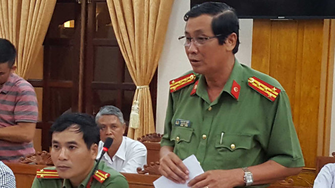 Đại tá Trần Huy Giáp, phó giám đốc Công an tỉnh Bình Định, đánh giá việc nhiều chiếc tàu vỏ thép mới đóng, đang còn bảo hành mà bị hư hỏng nặng là có dấu hiệu vi phạm - Ảnh: DUY THANH