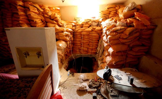 Một gian hầm của IS tại thị trấn Sinjar, Iraq - Ảnh: Reuters