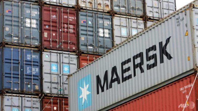 Con tàu Maersk Memphis chở các container hàng hóa cho tập đoàn vận tải biển của Đan Mạch - Ảnh: AFP