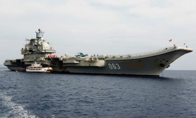 Tàu sân bay Nga Đô đốc Kuznetsov -
 Ảnh: Reuters