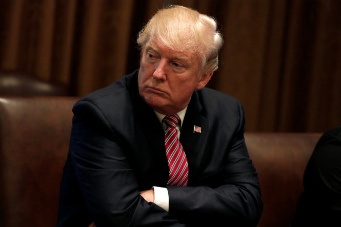 Tổng thống Mỹ Donald Trump luôn thách thức sự đã rồi bằng những đòn gió - Ảnh: Reuters