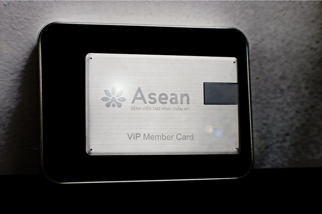 ​Khách mời được trân quý với dòng chữ VIP Member Card