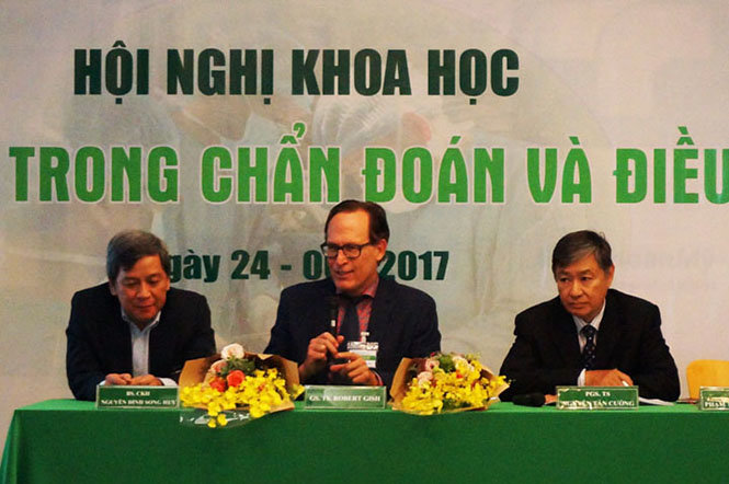 ​GS. Robert Gish cùng các bác sĩ, chuyên gia hàng đầu Việt Nam về gan chia sẻ kinh nghiệp, cập nhật tiến bộ mới tại BV Hoàn Mỹ Sài Gòn