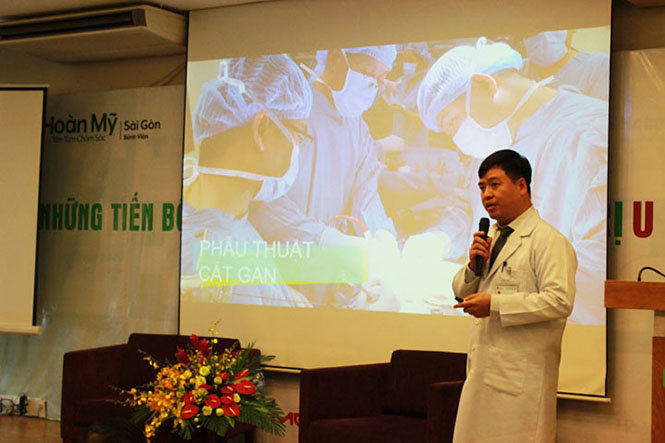 ​TS. BS. Nguyễn Tuấn, Phó Giám đốc phụ trách chuyên môn, Bệnh viện Hoàn Mỹ Sài Gòn, phát biểu tại hội nghị khoa học chuyên đề u gan