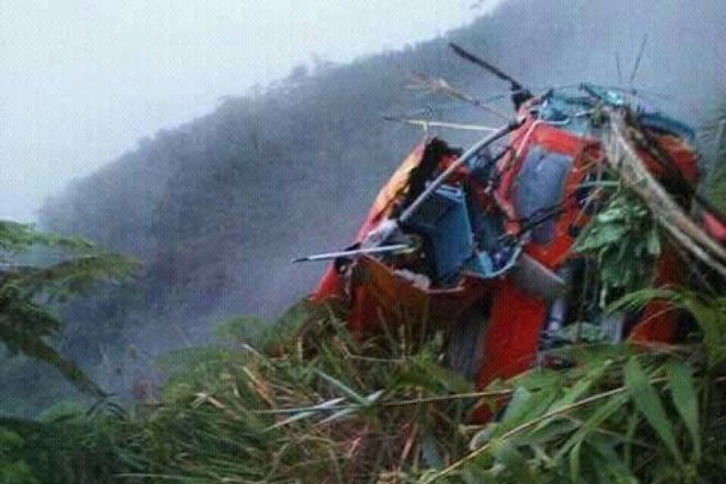 Mảnh vỡ chiếc trực thăng gặp nạn - Ảnh: ABC
