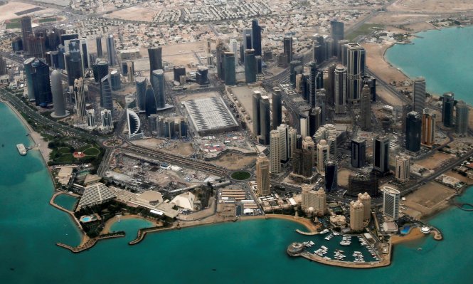 Quang cảnh nhìn từ trên cao của thủ đô Doha, Qatar - Ảnh: Reuters