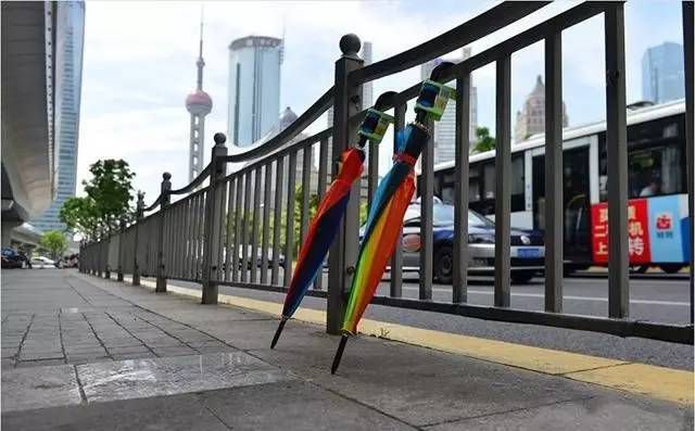 Dù của công ty Sharing E Umbrella -
 Ảnh: Shanghaiist