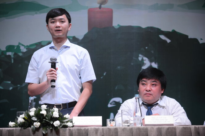 Anh Nguyễn Minh Triết - phó Chủ tịch thường trực TW Hội Sinh viên VN phát biểu tại buổi họp báo chương trình nghệ thuật Khát vọng hoà bình trưa 12-7 - Ảnh: Quang Định