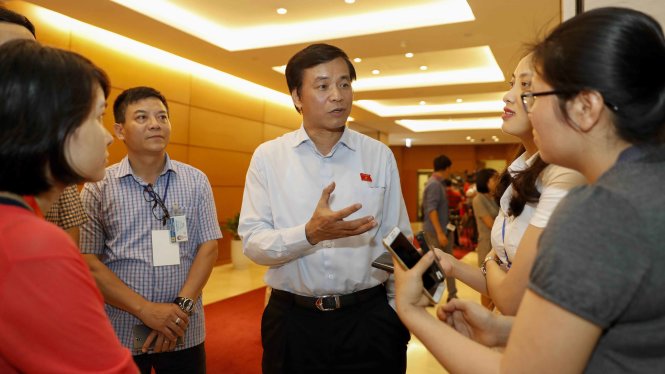 Tổng thư ký Quốc hội Nguyễn Hạnh Phúc trong một lần trao đổi với phóng viên báo chí - Ảnh: Việt Dũng
