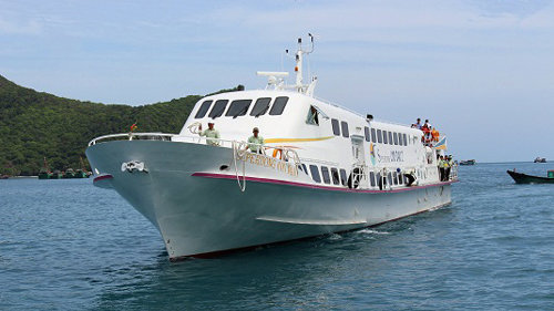Tàu cao tốc Superdong Côn Đảo I khởi hành chuyến thương mại - Ảnh: K.T