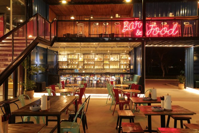 Holy Pig – Một trong những nhà hàng đầu tiên được đưa vào phục vụ du khách tại Cocobay
