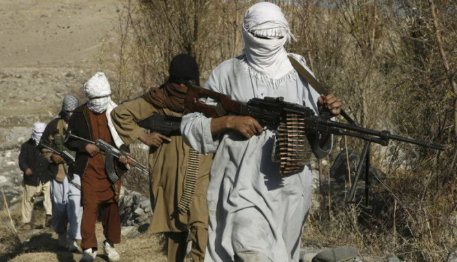 Các tay súng trong nhóm Taliban - Ảnh: Reuters