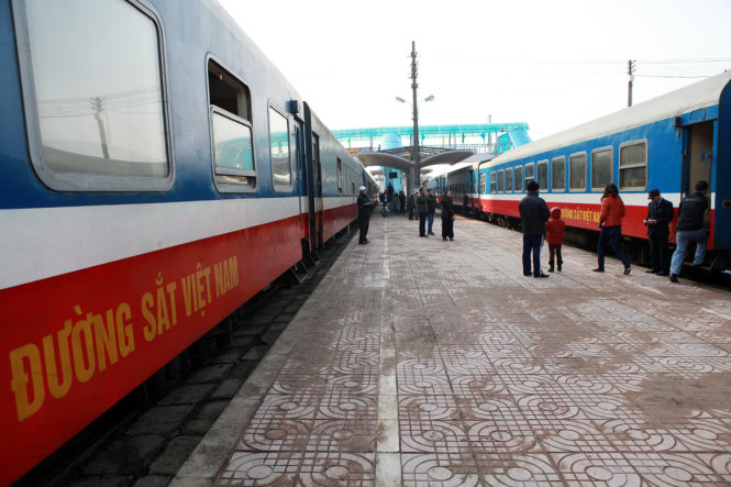 Tổng công ty Đường sắt Việt Nam rút kinh nghiệm toàn ngành vụ 2 đoàn tàu ngược chiều chạy vào cùng một đường tại ga  Suối Vận - Ảnh: TUẤN PHÙNG
