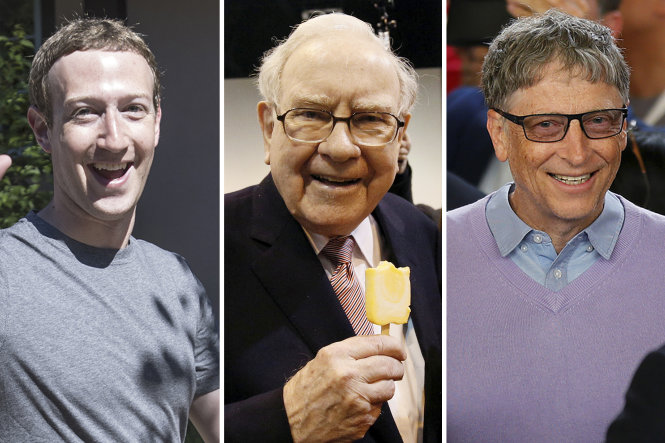 Ba tỉ phú cùng chia sẻ niềm yêu thích sách (từ trái qua): Mark Zuckerberg, Warren Buffett và Bill Gates - Ảnh: Reuters
